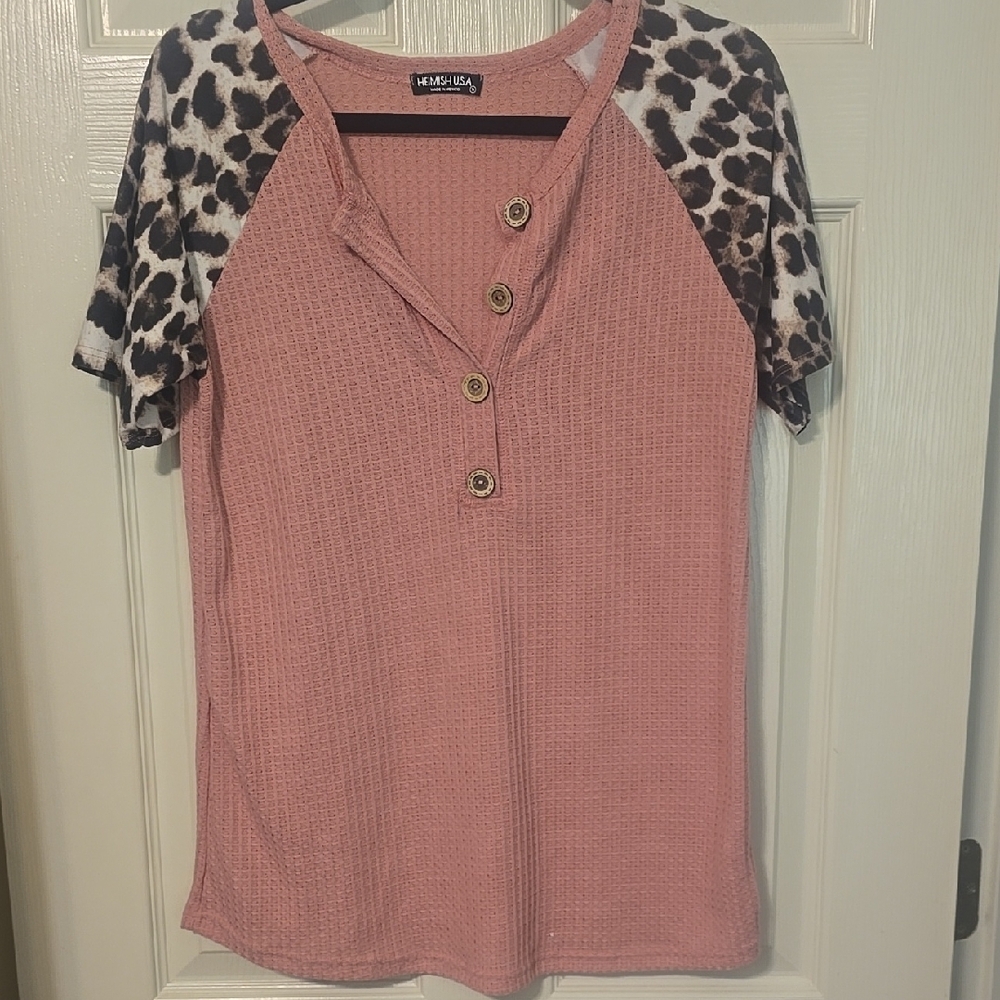 Heimish‎ Pink Leopard Sleeve Top